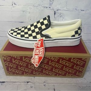 BRAND NEW Vans Classic Slip-On Checkerboard Shoe